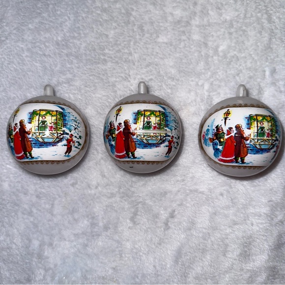 3 VINTAGE DECOR WHITE PLASTIC SHRINK WRAP TOWN PEOPLE CHRISTMAS ORNAMENTS - Picture 2 of 7